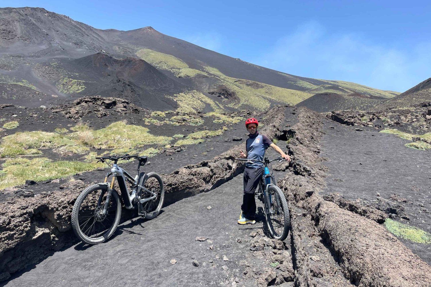 Mount Etna: Sunset e-bike day trip