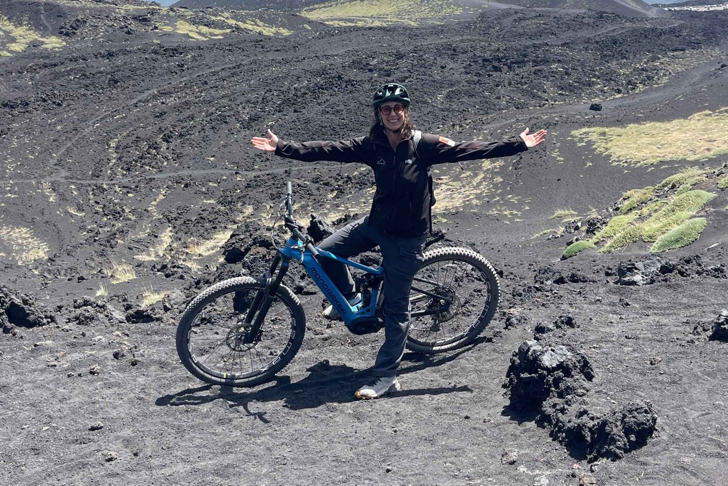 Mount Etna: Sunset e-bike day trip