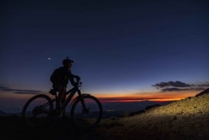 Mount Etna: Sunset e-bike day trip