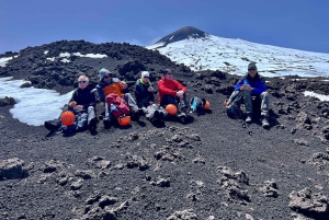 Etna: tour dei crateri sommitali in funivia e jeep 4x4