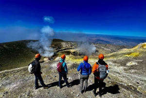 Etna: tour dei crateri sommitali in funivia e jeep 4x4