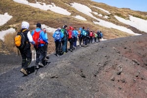Etna: wędrówka na 3000 m z kolejką linową i 4x4