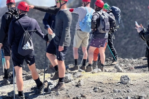 Etna med upphämtning och avlämning från Catania: 3000 meter med linbana och jeep