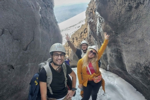 Etna med upphämtning och avlämning från Catania: 3000 meter med linbana och jeep