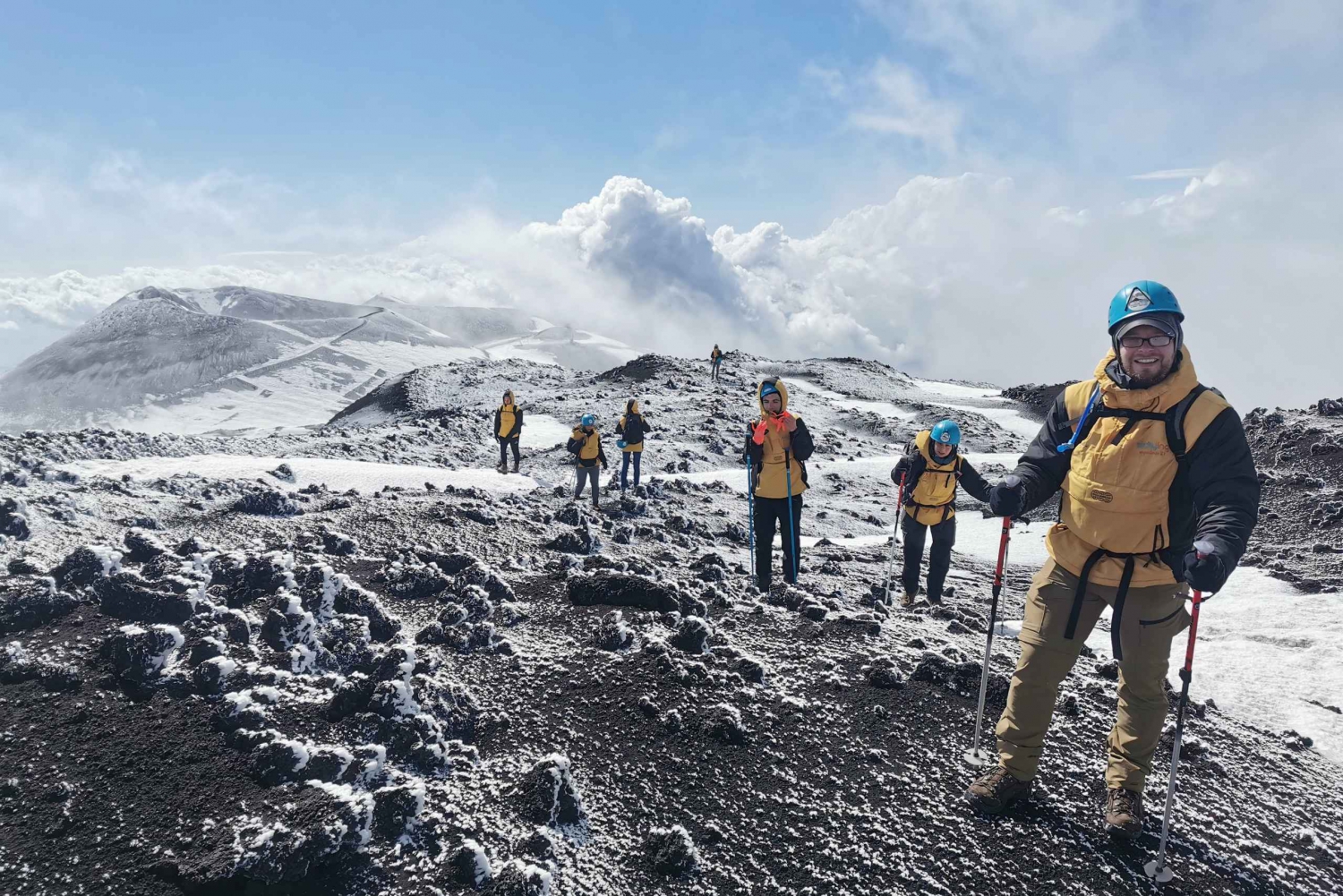Mt Etna : Trekking hivernal avec transfert optionnel à Catane