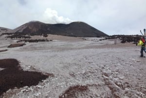 Etna: Wintertrektocht met optionele Catania transfer