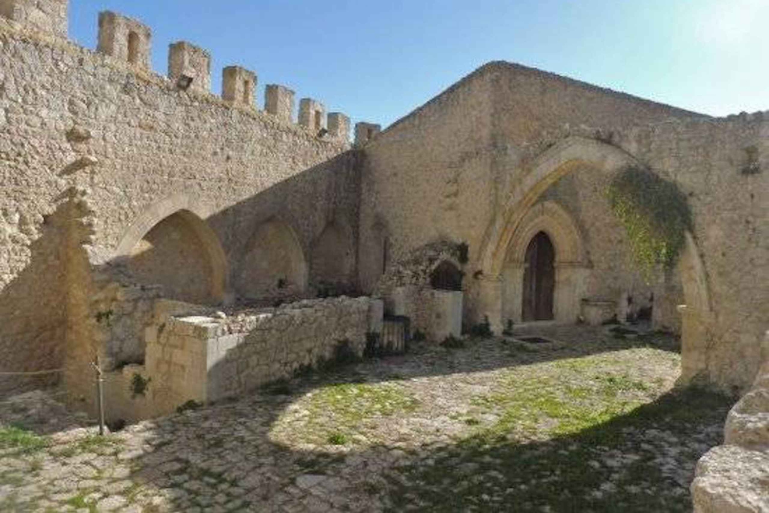 Mussomeli: Manfredonische Burg und Kirchen Rundgang