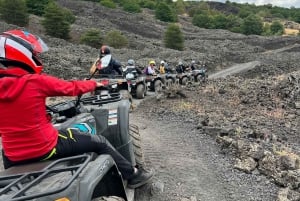 Nicolosi: Quad rijden met gids op de Etna