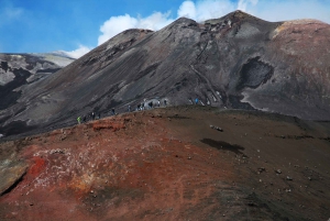 Nicolosi: Mount Etna Cable Car Excursion up to 3000 meters