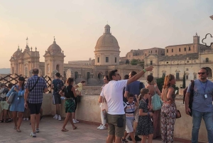 Guidet tur til fots i Noto
