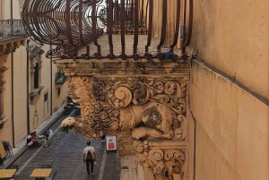 Guidet tur til fots i Noto