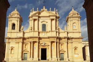 Guidet tur til fots i Noto