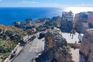 メッシーナ発タオルミーナとカステルモラ日帰りツアー