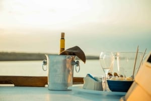 Ortigia: Klassisk båttur på eftermiddagen med aperitif och viner