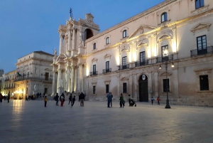 Ortigia: Tuk-Tuk-Tour, historische Gassen, Mythologie und Panoramen