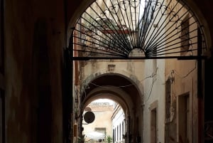 Ortigia: Tuk-Tuk-Tour, historische Gassen, Mythologie und Panoramen