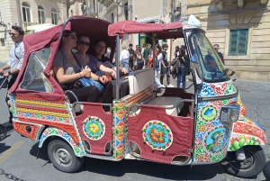 Ortigia: Tuk Tuk tur mellem Siracusa og Neapolis