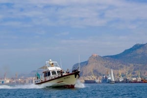 De Palermo: Excursão de barco a Mondello com vinho e lanches