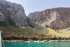 Palermo: båttur til Mondello og naturreservatet med snacks og drikke