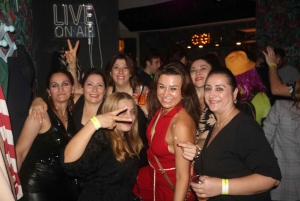 Palermo: Guided Bar Crawl with Shots and Discounts on Drinks