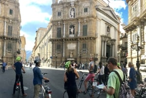 Palermo: Historiallinen keskusta Opastettu pyöräretki ja ruoanmaistelu