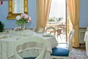 Palermo: lunch in a historic villa between art and cuisine