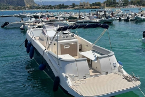 Palermo: excursión en barco de lujo con aperitivos y snorkel