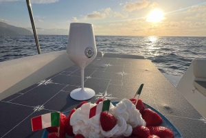 Palermo: excursión en barco de lujo con aperitivos y snorkel