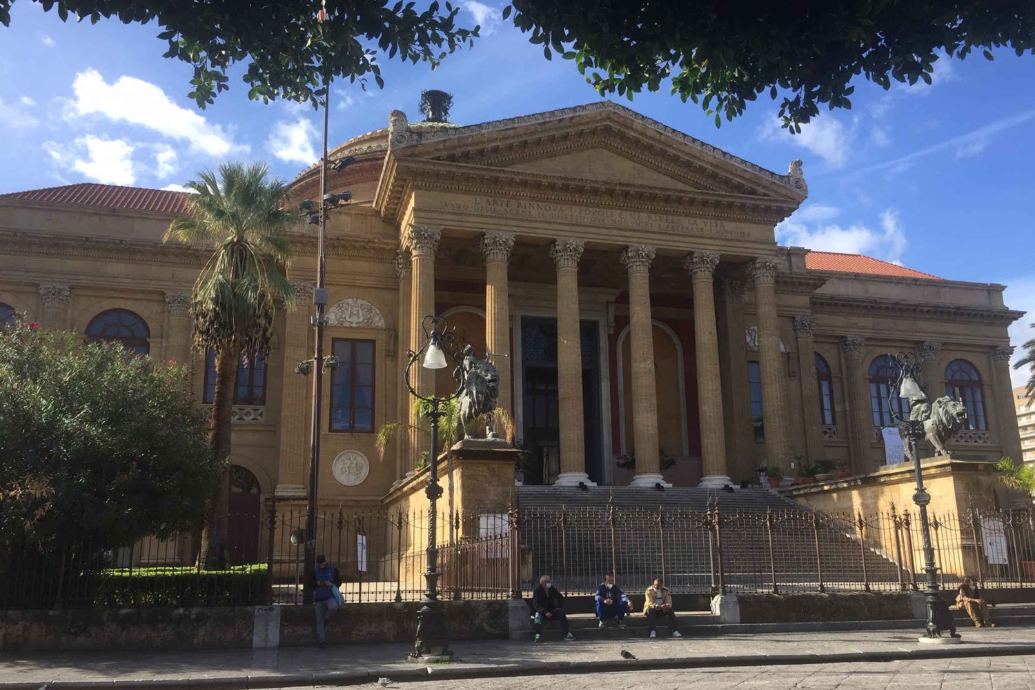 パレルモ：市場とモニュメント市内中心部のウォーキングツアー