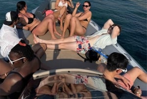 Palermo: Mondello & Isola delle Femmine Boat Tour with Drink