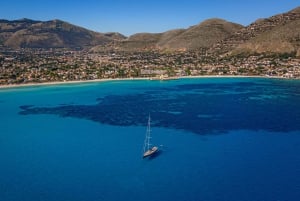 Palermo: Mondello & Isola delle Femmine båttur med dryck