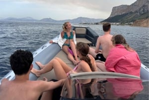 Palermo: Mondello & Isola delle Femmine båttur med dryck