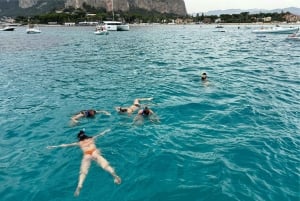 Palermo: Mondello & Isola delle Femmine båttur med drikke