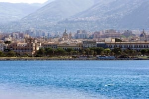 Palermo: Purjeveneen puolipäiväinen retki välipalalla ja juomilla varustettuna