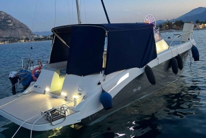 Palermo: Sunset with dinner on board a luxury boat