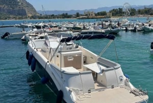 Palermo: Sunset with dinner on board a luxury boat
