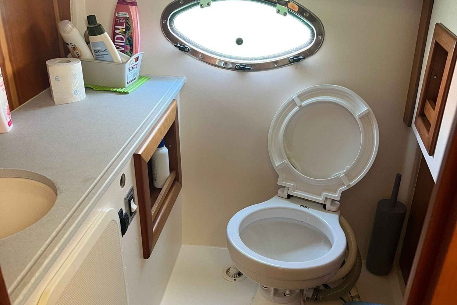 Palermo: Solnedgång med middag ombord på en lyxig båt