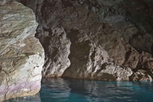 Palermo: tour compartido en barco con aperitivo y snorkel