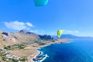 Palermo: paragliding flight with instructor/video