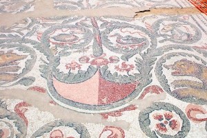 ピアッツァ アルメリーナ：ローマ時代のヴィラ デル カサーレのモザイク ツアー