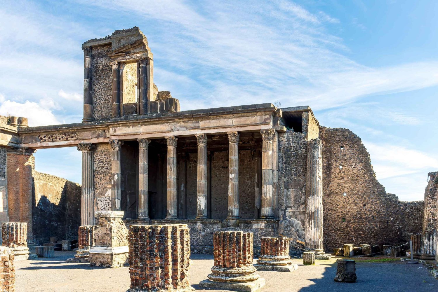 Pompeii: Guided Tour with Skip-the-Line Entry
