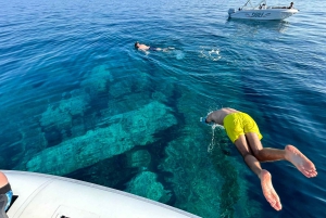 Avola: Private Boat Tour to Marzamemi & Ciriga Sea Stacks