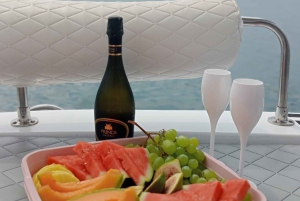 Yksityinen venekierros Isola Bella Taormina Giardini Naxos