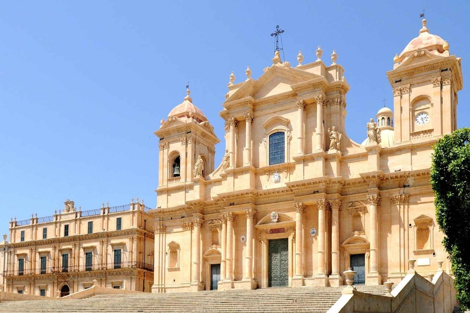 Tour privato di un giorno a Siracusa e Noto da Catania