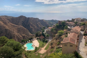 Private Fiat500 Tour to Savoca: Godfather Village Experience