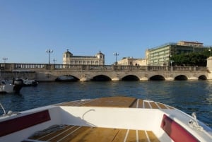 Tour privado de la Isla de Ortigia y las Cuevas Marinas