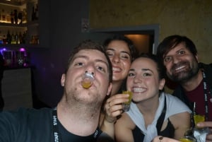 Palermo: Guided Bar Crawl with Shots and Discounts on Drinks