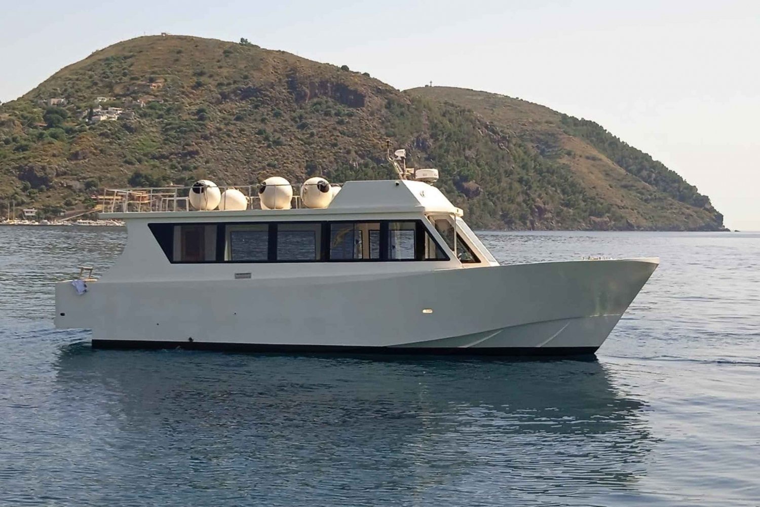 Salina tour: boat excursion with snorkeling, departure from Lipari