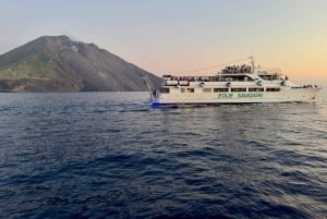 Salina Panarea Stromboli om natten