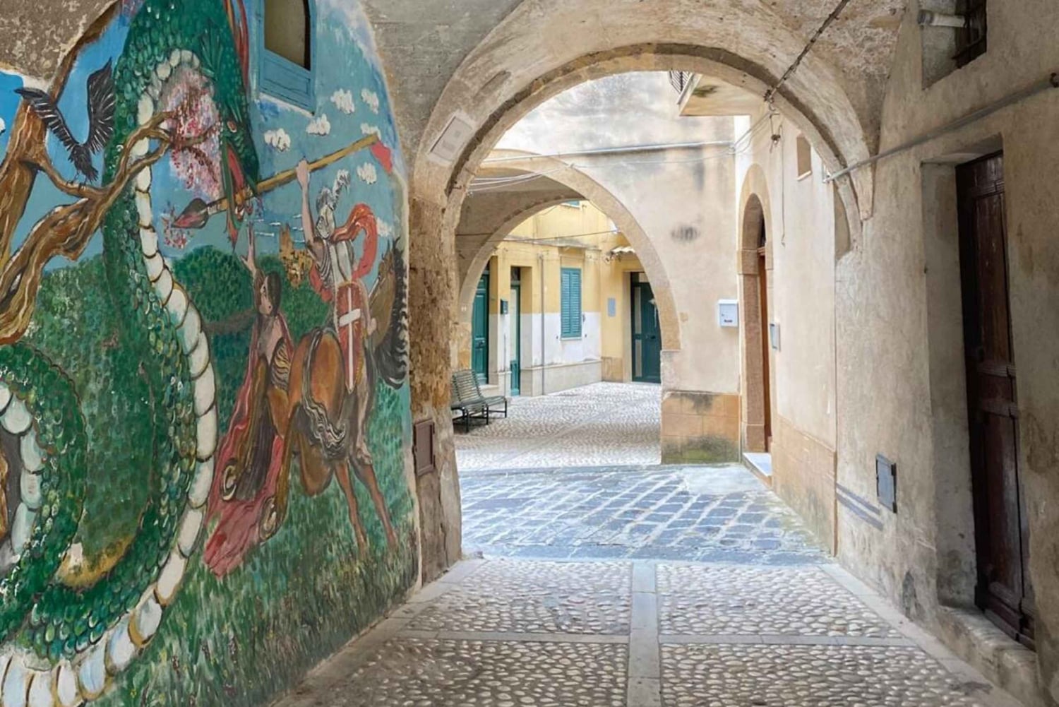 Sambuca di Sicilia: Historie, smag og traditioner